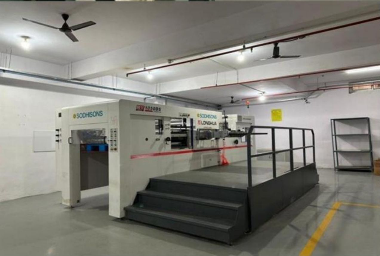 Automatic die cutting machine
